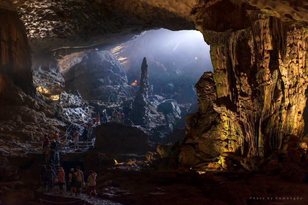 Tour-du-thuyen-5-sao-tham-vinh-ha-long-1-ngay.jpg