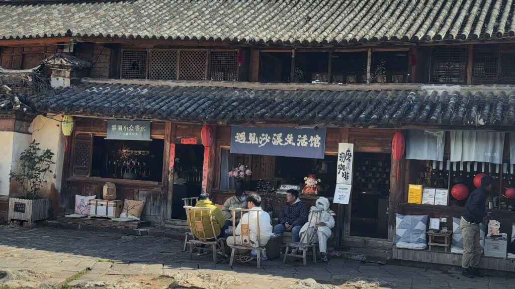 sa-khe-co-tran-noi-luu-diec-phi-chua-lanh-giua-thien-nhien.jpg