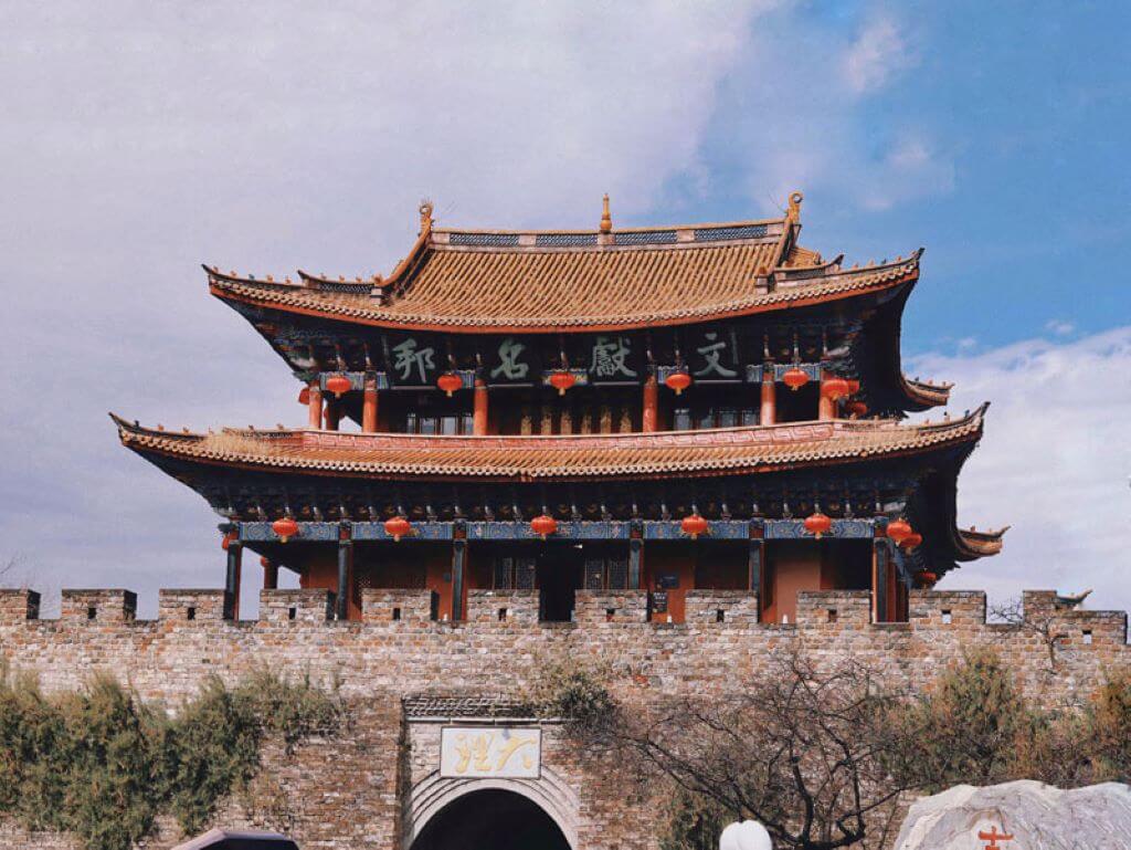 thanh-co-dai-ly-ve-dep-vuot-thoi-gian-tai-xu-so-van-nam.jpg