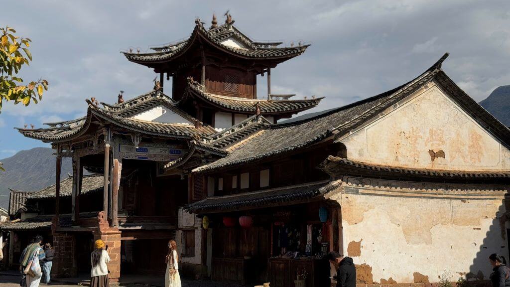 thanh-co-dai-ly-ve-dep-vuot-thoi-gian-tai-xu-so-van-nam.jpg