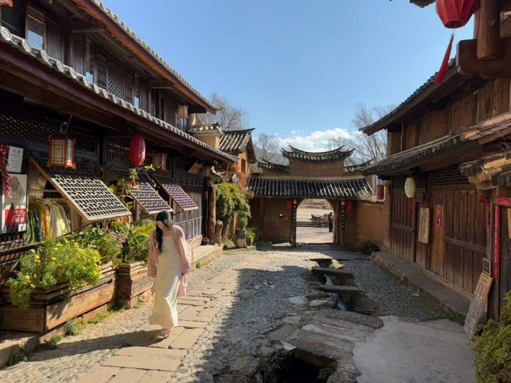 thanh-co-dai-ly-ve-dep-vuot-thoi-gian-tai-xu-so-van-nam.jpg