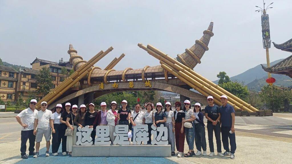 tour-trung-quoc-4n4d-binh-bien-di-lac-kien-thuy-khai-vien-mong-tu.jpg