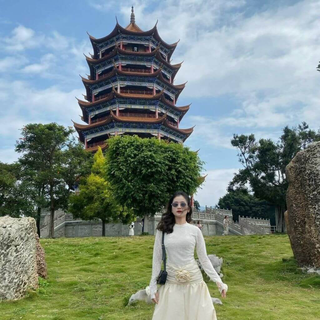 tour-trung-quoc-4n4d-binh-bien-di-lac-kien-thuy-khai-vien-mong-tu.jpg